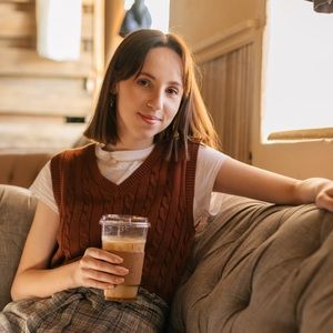 Meet your Posher, Connelly